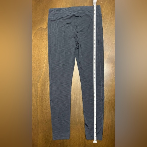 Under armour Women's Leggings, Size Medium Dark Gray (0352) - Picture 12 of 12